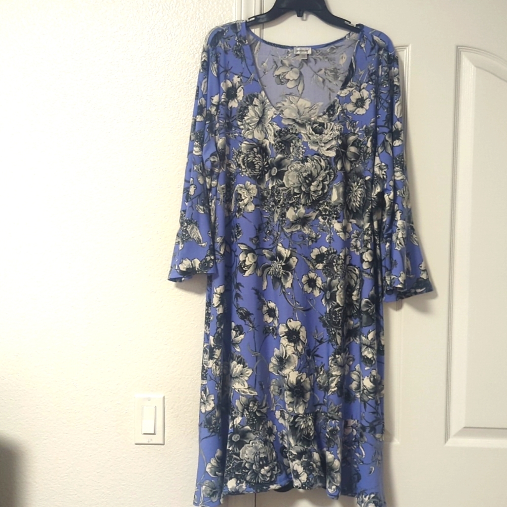 Avenue dress